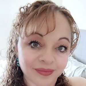 Meet your Posher, Yesenia